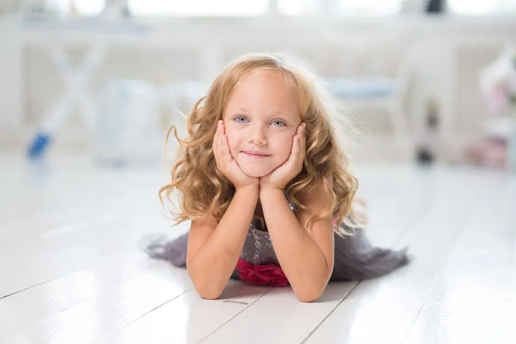 300 Beautiful French Girl Names with Meanings 4 Girl child