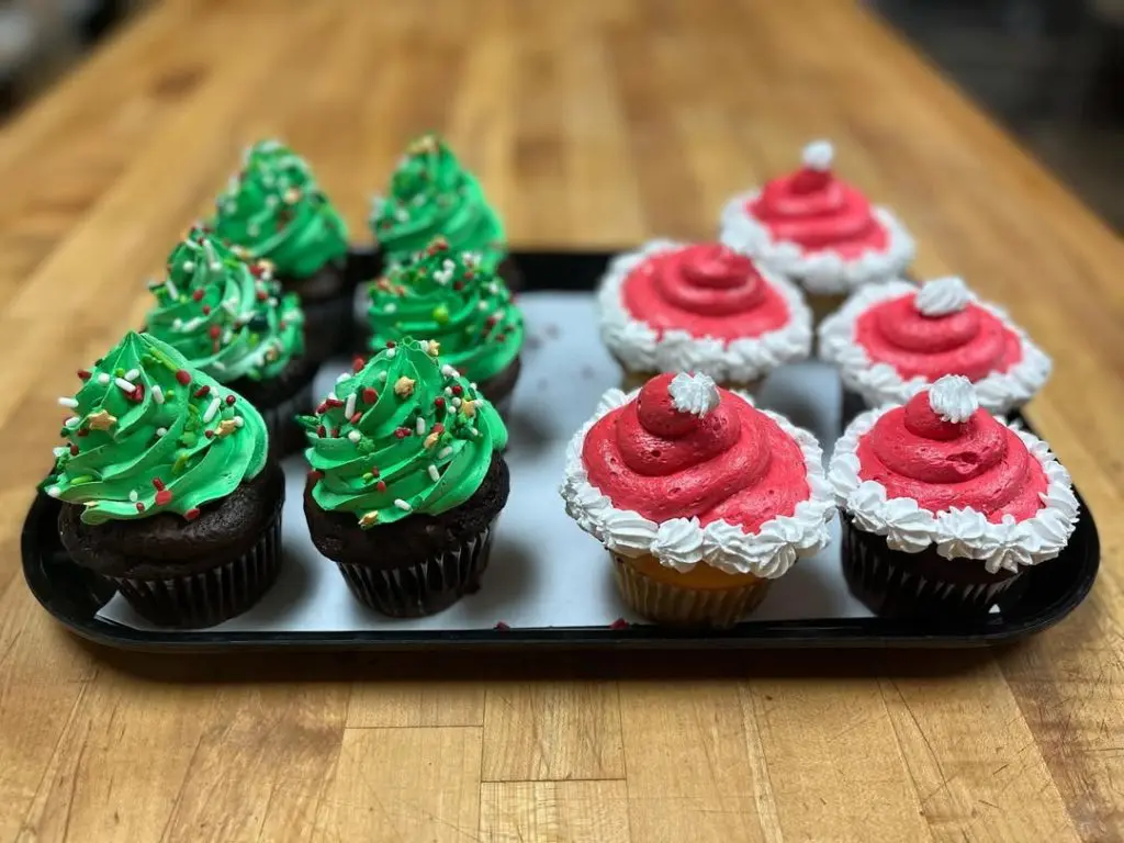 Christmas Tree and Santa Hat Cupcakes