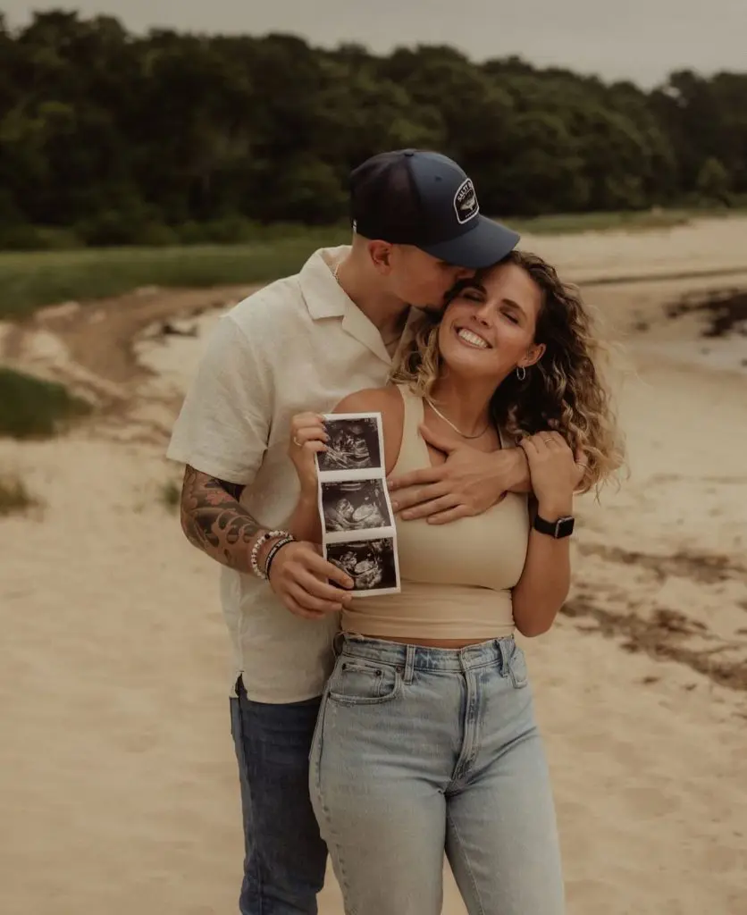 Holding the first picture together