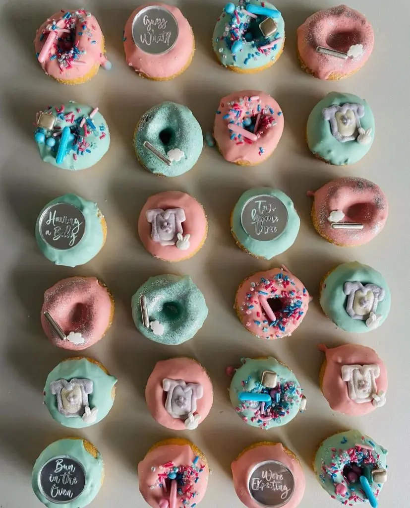 30 Cute & Funny Pregnancy Announcement Ideas That’ll Make Everyone LOL 10 Discovery of Donuts