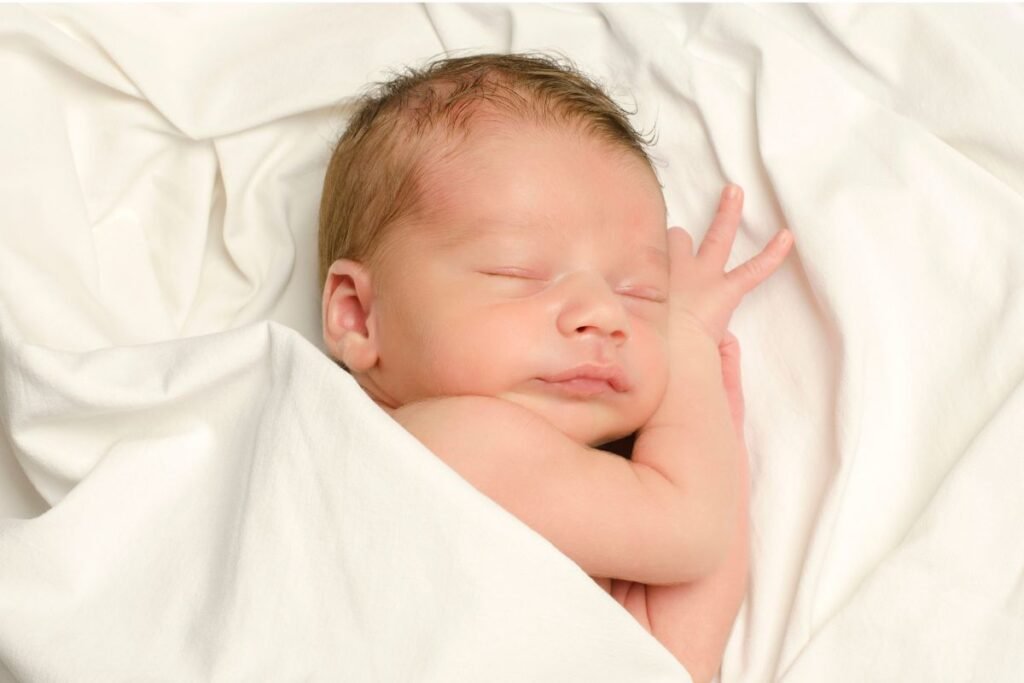 how-to-encourage-healthy-sleep-habits-for-your-baby-tinytruimphs