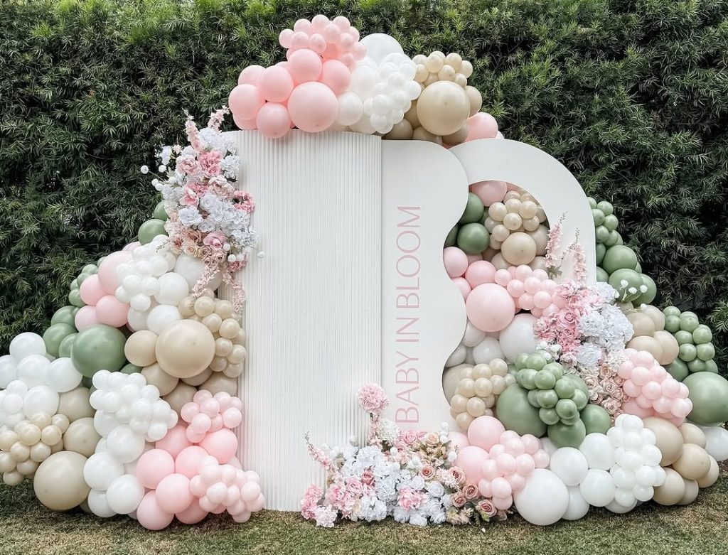 Garden-Inspired Green & Pink Perfection