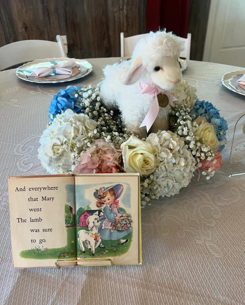 Little Lamb Decor Centerpiece