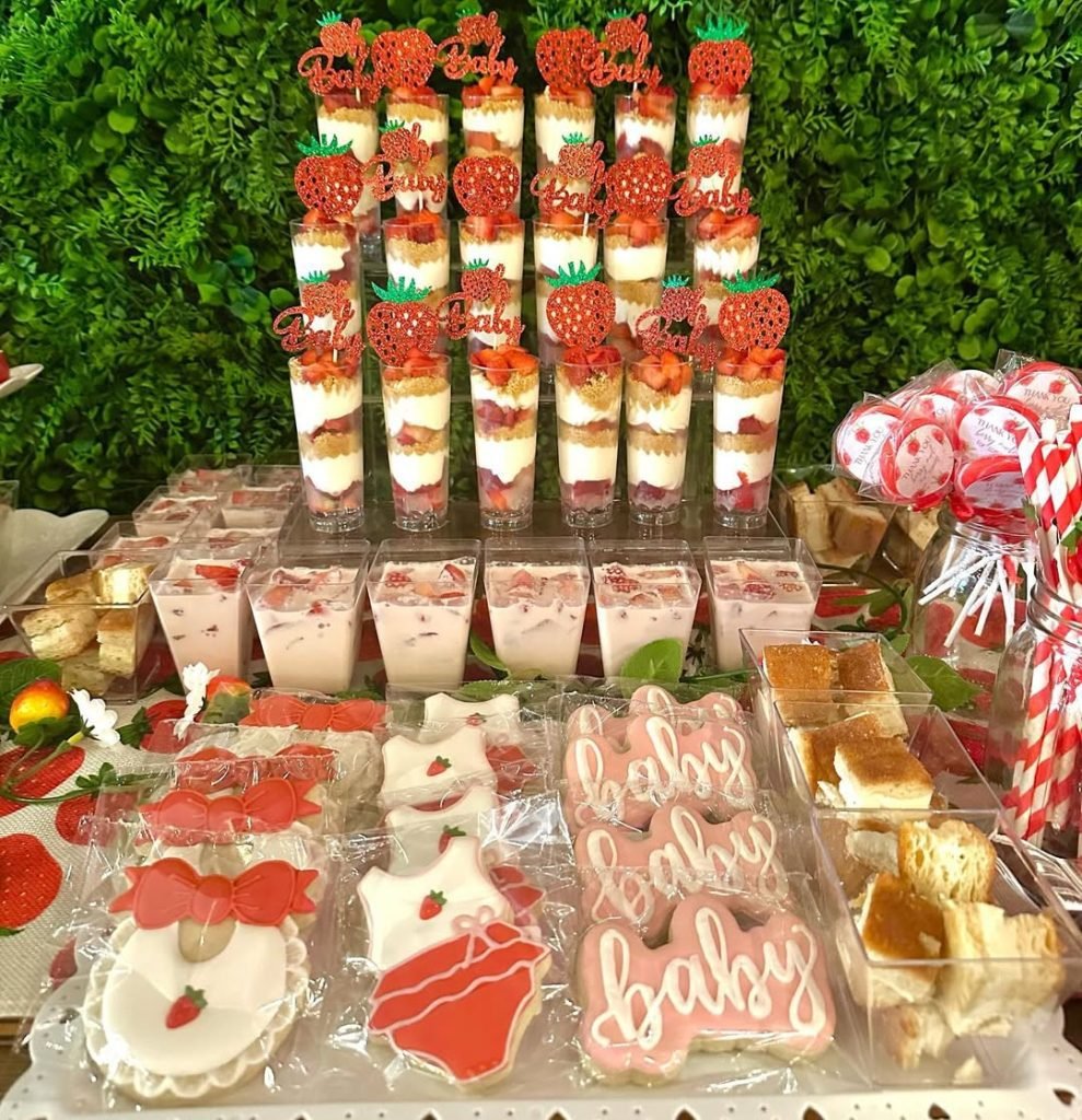 30+ Berry Sweet Baby Shower Ideas That You’re Going to Love 22 Strawberry Fizz Drinks