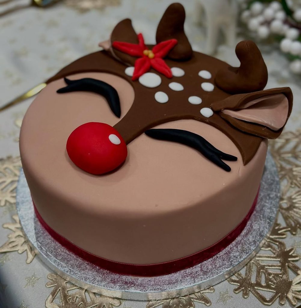 Christmas Reindeer Cake