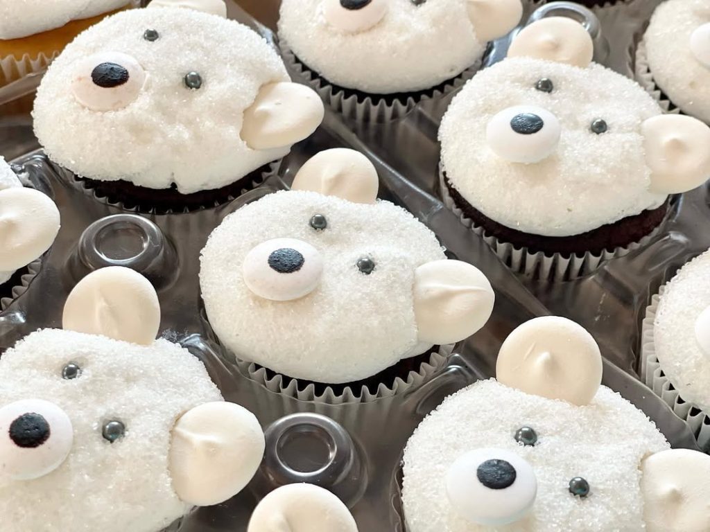 Polar-bear cupcakes